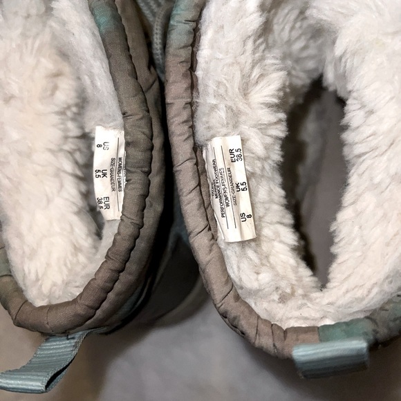 Merrell Pechora Ankle Boots - Picture 4 of 7